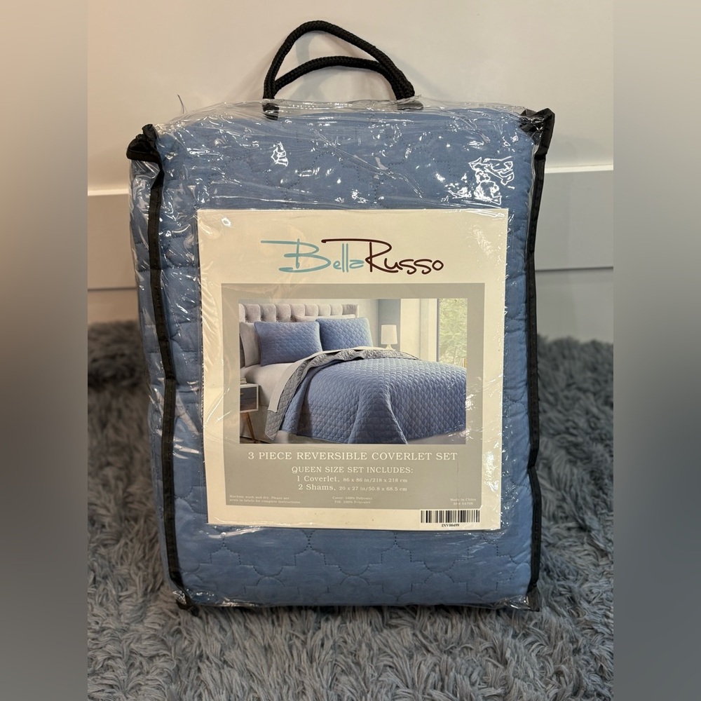 Bella Russo Queen Reversible Coverlet Set Blue 3-Piece New in Bag